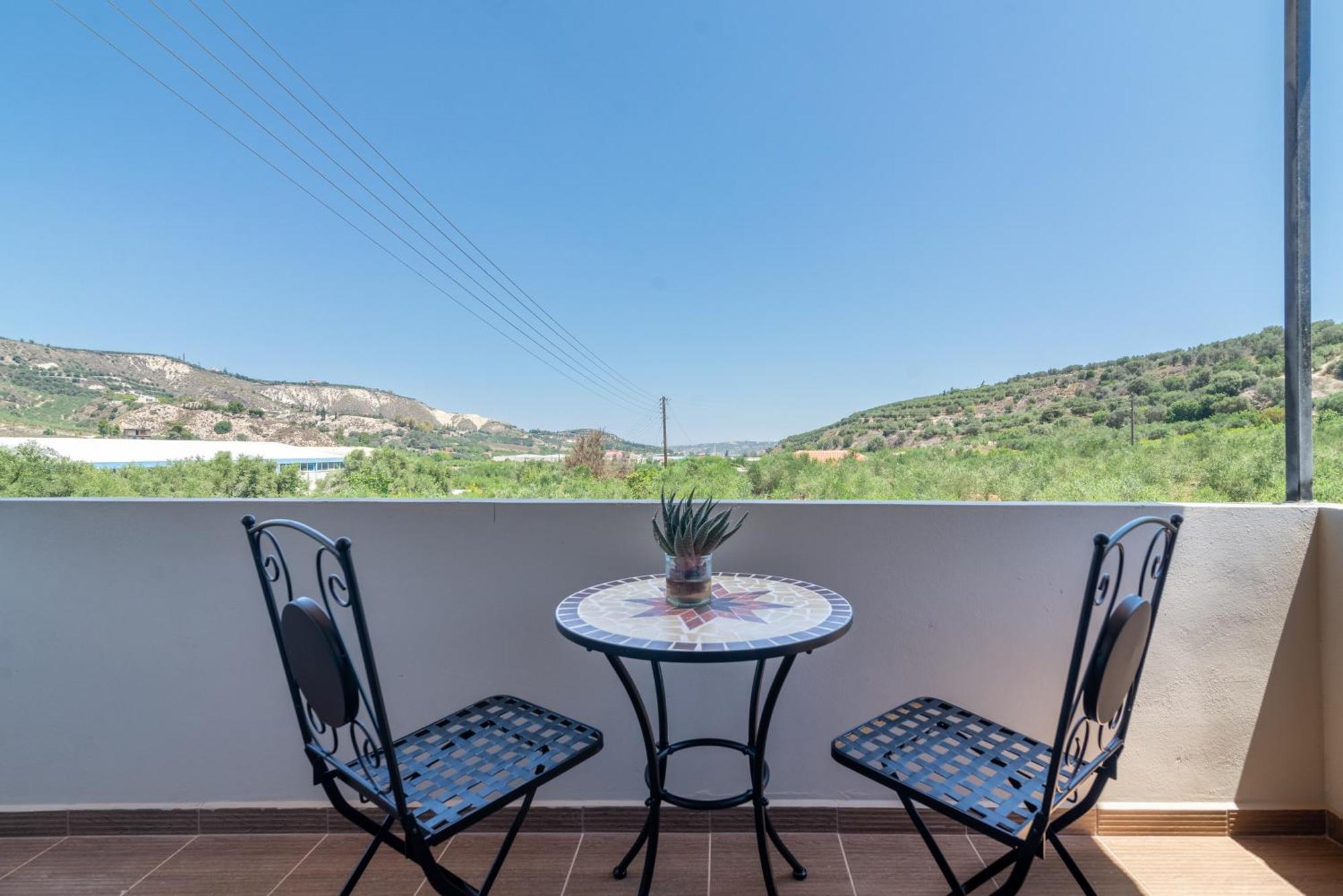 Countryhouse Villa With Pool & Private Parking Iraklio Eksteriør billede