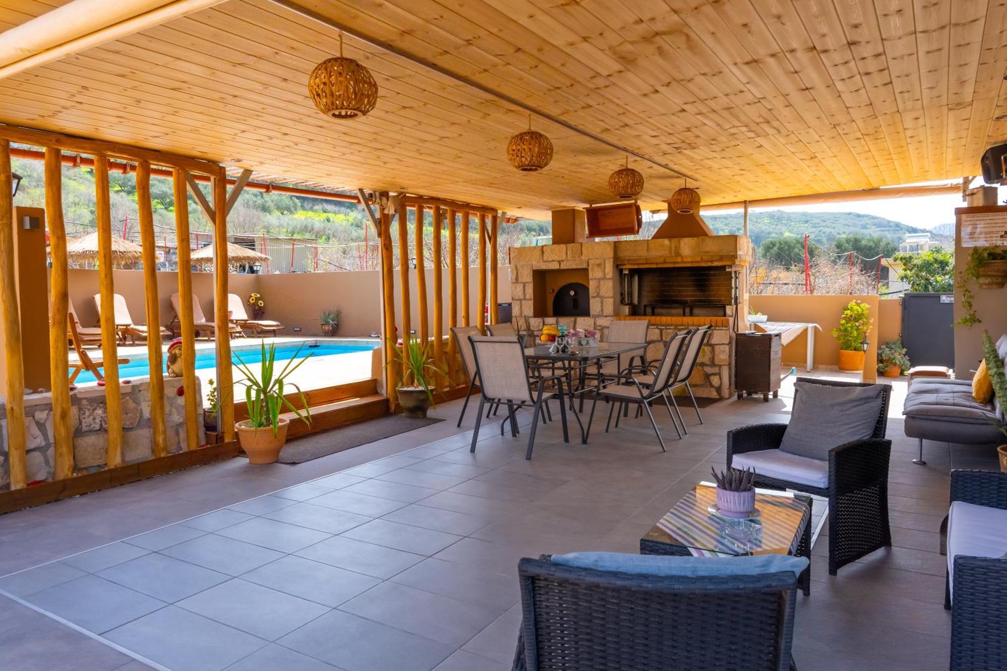 Countryhouse Villa With Pool & Private Parking Iraklio Eksteriør billede