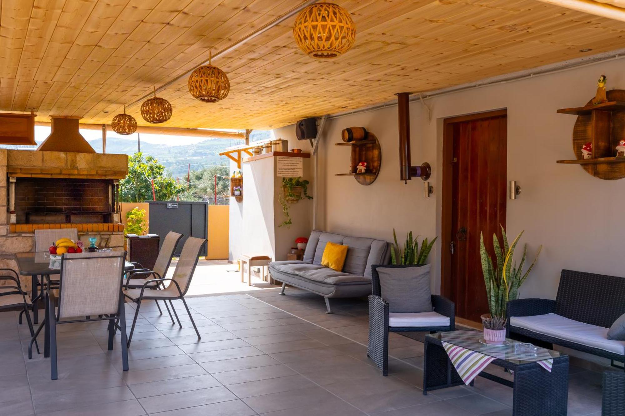 Countryhouse Villa With Pool & Private Parking Iraklio Eksteriør billede