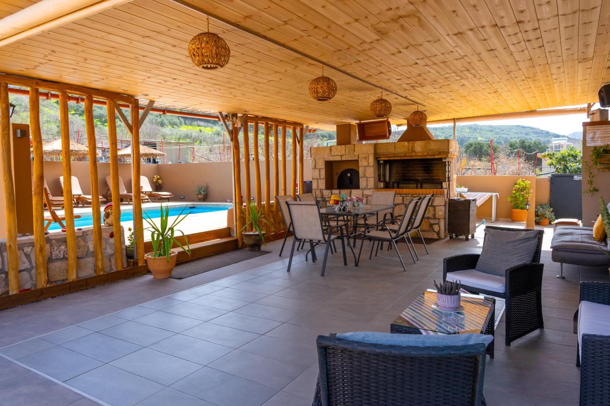 Countryhouse Villa With Pool & Private Parking Iraklio Eksteriør billede