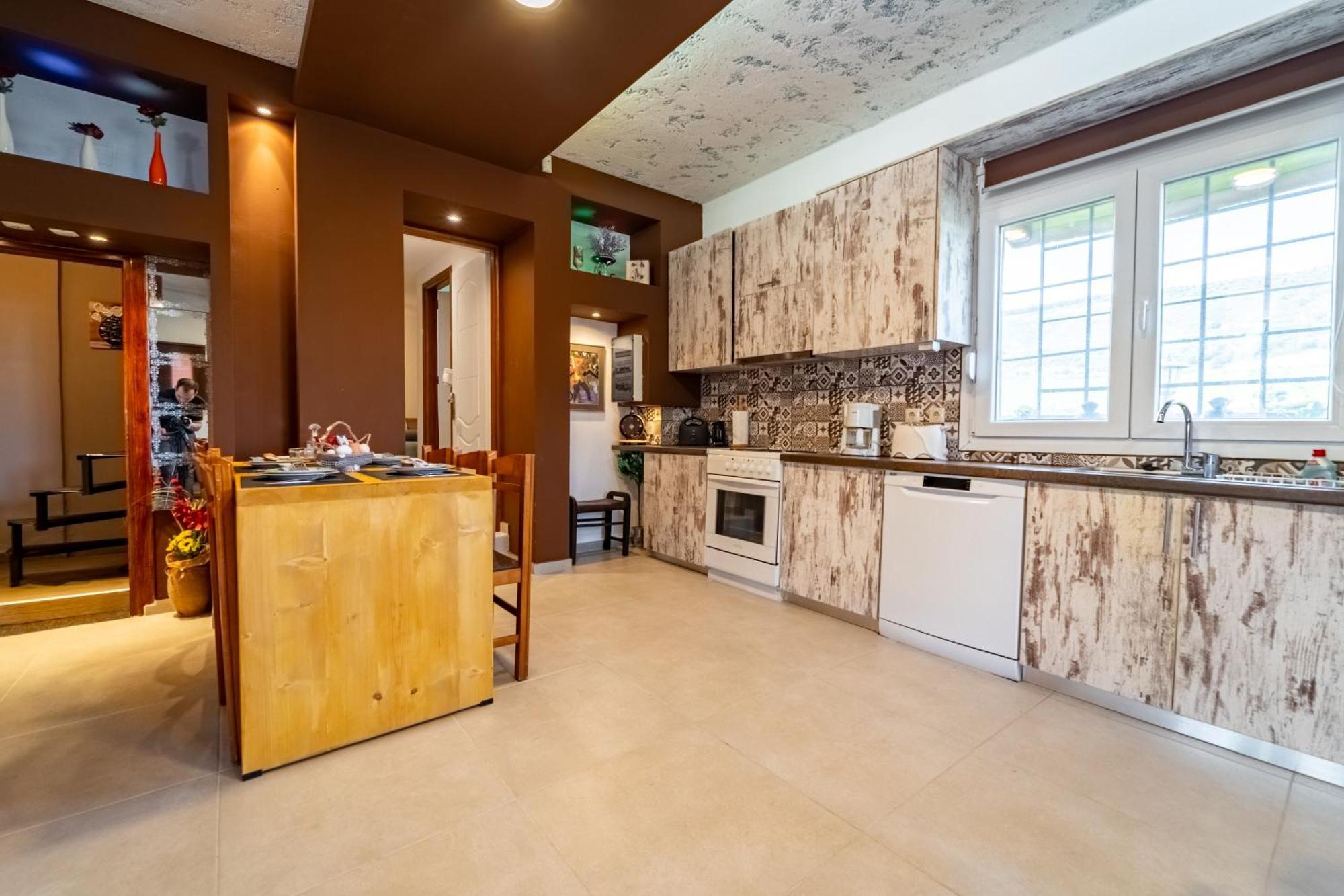 Countryhouse Villa With Pool & Private Parking Iraklio Eksteriør billede